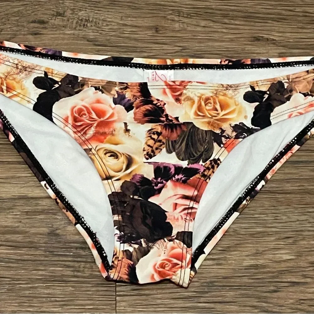 2 Chillies Swimwear Bikini Floral Bottom Cream Coral Brown Tan Size 6